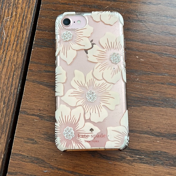 I Phone 7 cleared - Picture 2 of 2